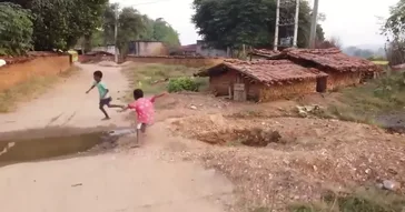 Gaddari Karta Hai Indian Kids Fighting Meme Download Video