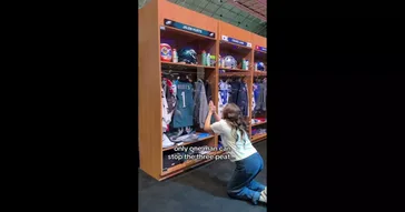 Look Away Eagles Fan Meme Download | Video & Audio Meme Video