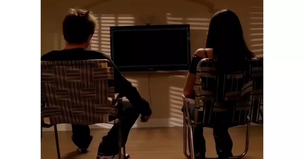 Jessie And Jane Watching Tv Trending Instagram Meme Download Video