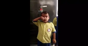 Maine Khatti Toffee Khai Hai Meme Video