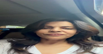 Mujhe Log Randi Bula Rahe Hain Namita Thapar Video