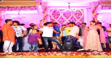 Pawan Singh And Khesari Lal Yadav Dancing Meme Video
