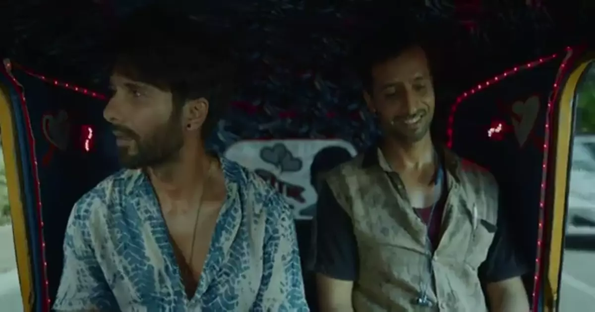 Shahid Kapoor And Bhuvan Arora Dance Scene Meme Download Video
