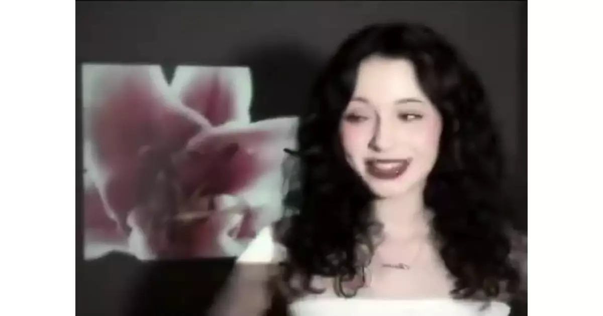 Viral Girl Singing Pretty Little Baby Viral Instagram Meme Download Video